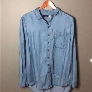 Women’s BDG Denim Button Down